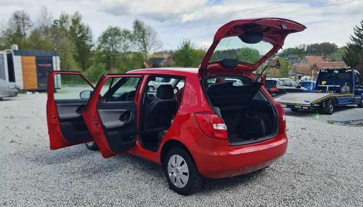 Skoda Fabia cena 14900 przebieg: 164000, rok produkcji 2010 z Olszyna małe 352